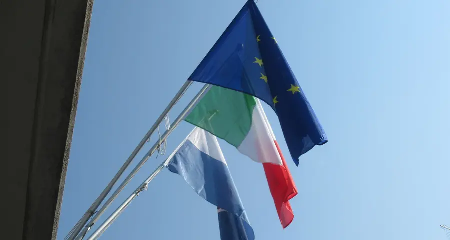 Palazzo Crivelli, esposte 3 nuove bandiere
