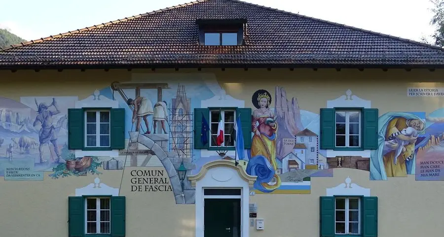 La storia e la cultura di Fassa in quattro dipinti di Soraperra