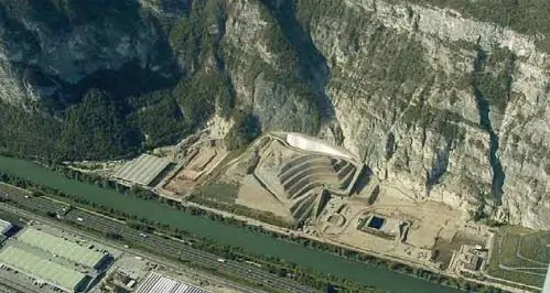 Ischia Podetti, la discarica più grande del Trentino in mani venete