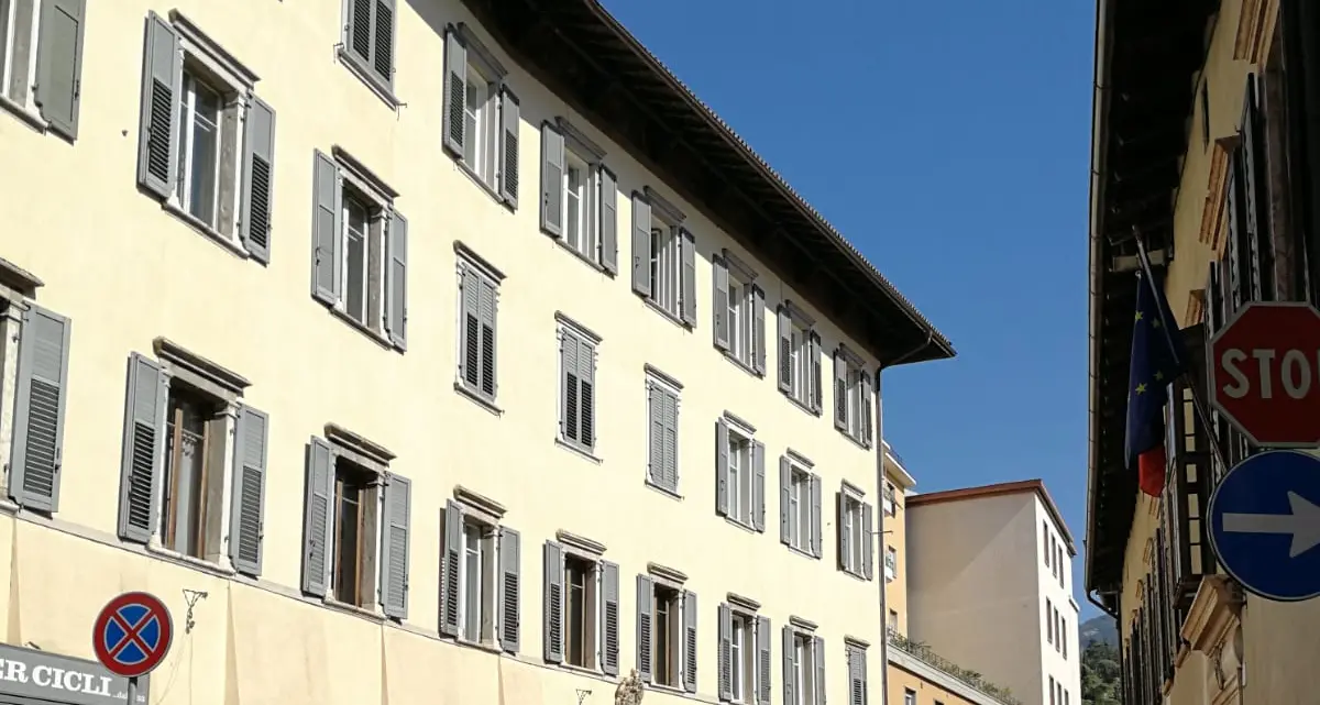 Trento, allarme incendio in via Calepina
