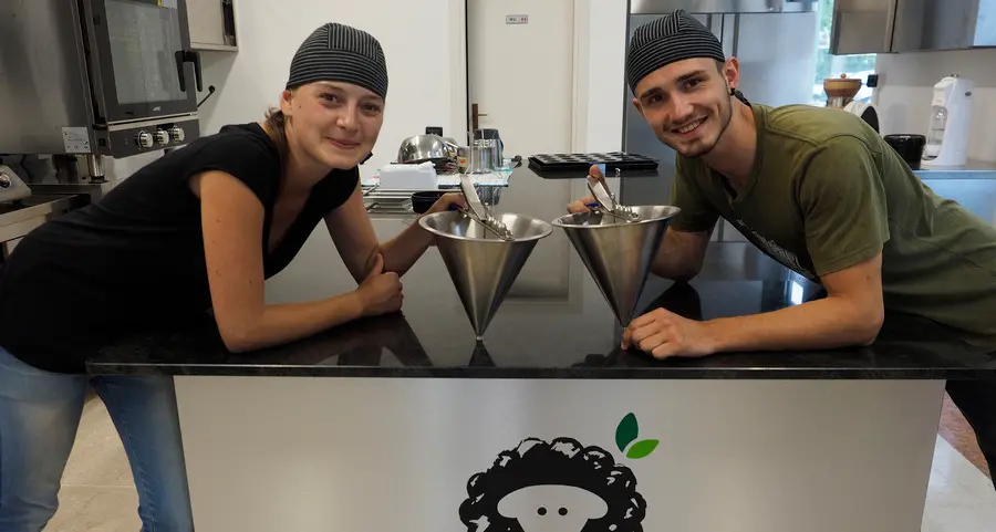 Black Sheep, cena vegana con Lav