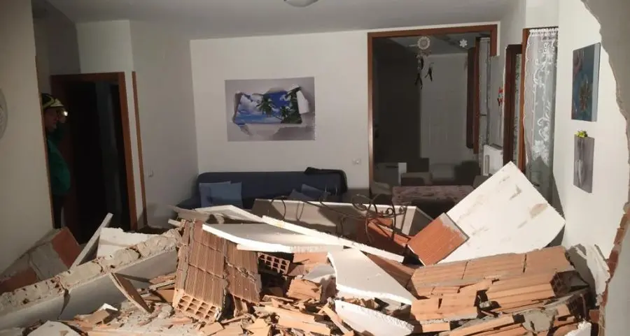 Esplosione in un appartamento di San Lorenzo in Banale
