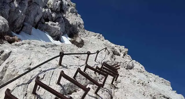 Riaperta la ferrata delle Bocchette Alte, sul Brenta