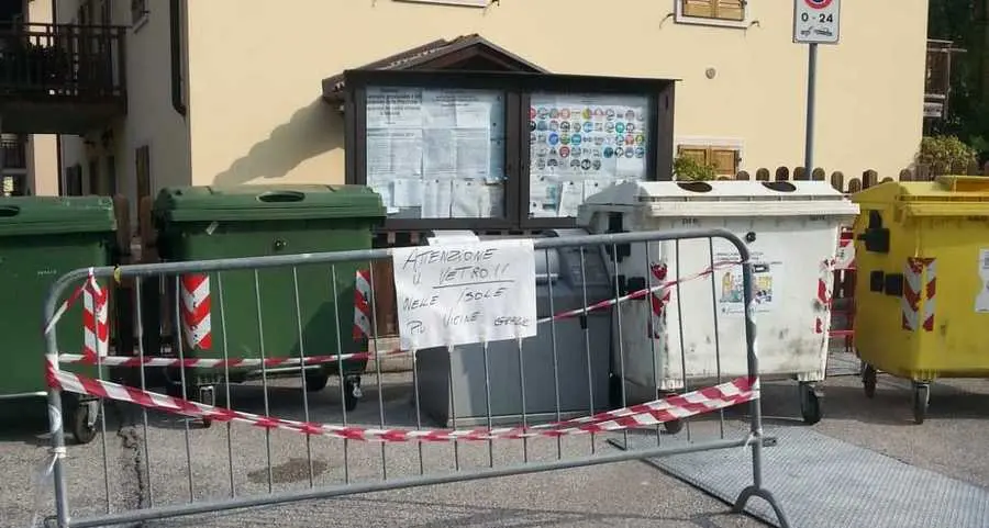 Calliano, l’isola ecologica non funziona