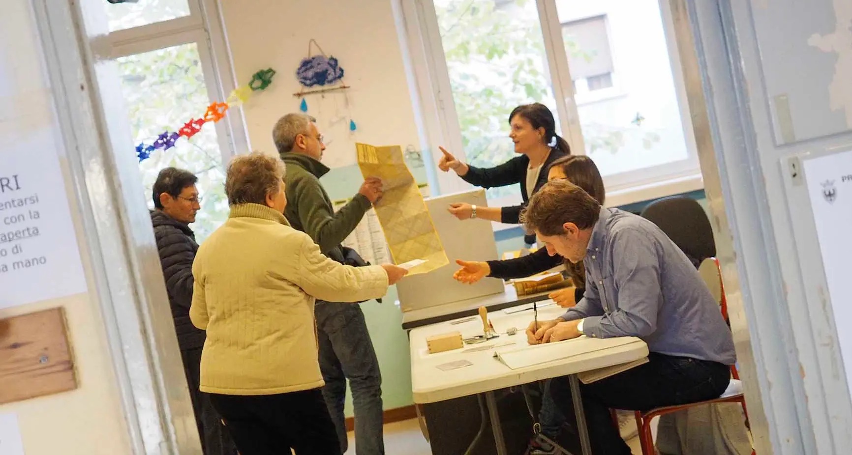Elezioni provinciali: affluenza totale al 64,05%