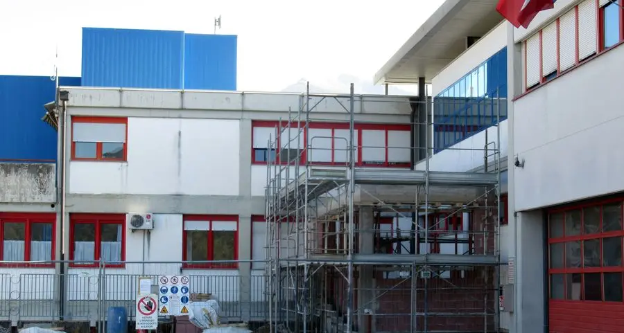 Caserma dei pompieri, lavori avanti tutta