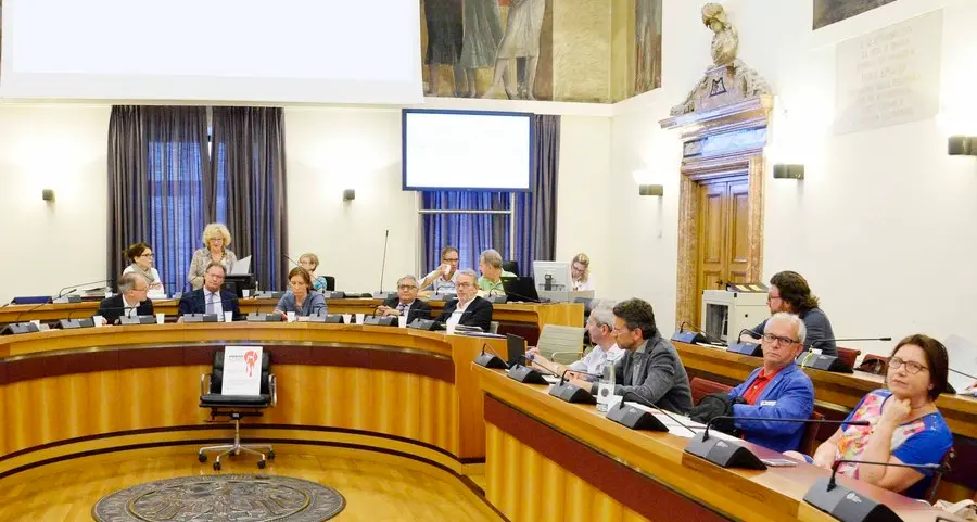 Andreatta è accerchiato dagli alleati