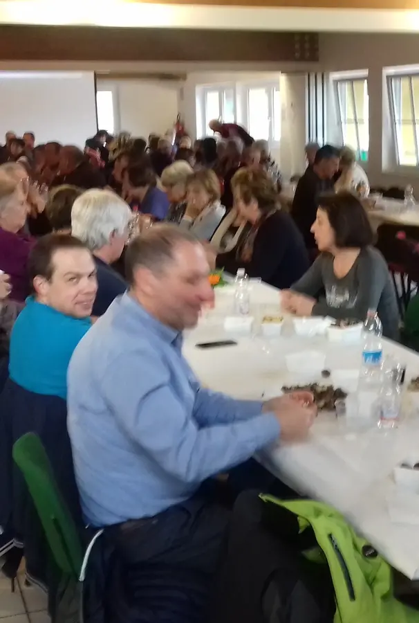 Canale, casa sociale affollata per la castagnata dell’Acs