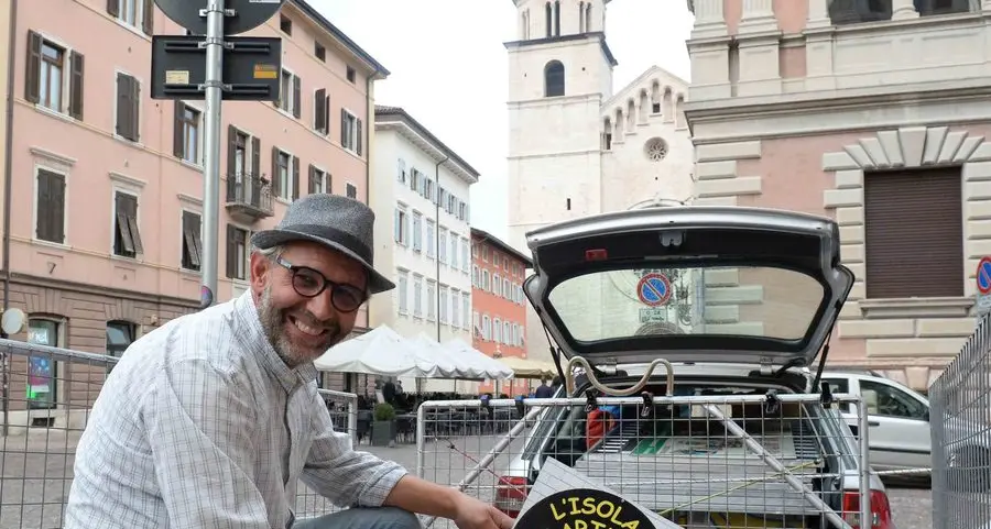 Arturo, una miniera di libri e vinili vintage