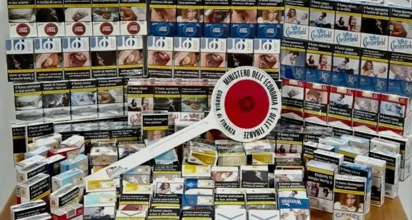 Sigarette sotto il bancone Multa da 10 mila euro