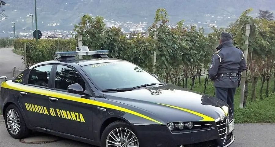 Agli intermediari 30 centesimi per ogni ora