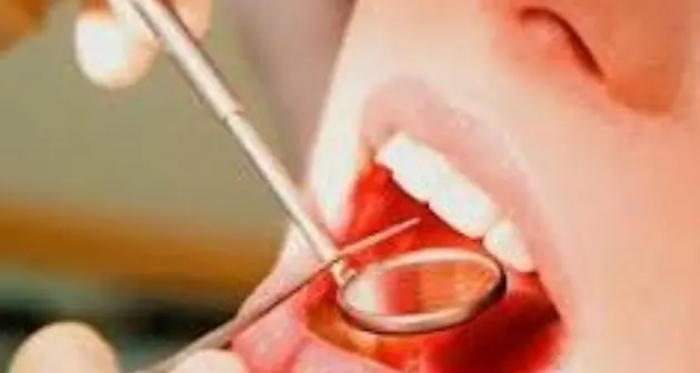 Falso dentista itinerante raggira pazienti bolzanine