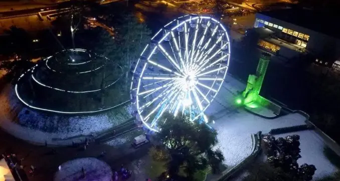 Novità per Natale, in piazza Dante arriva la ruota panoramica