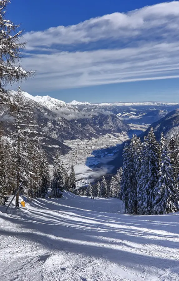 Lo skipass di valle parte, ma azzoppato