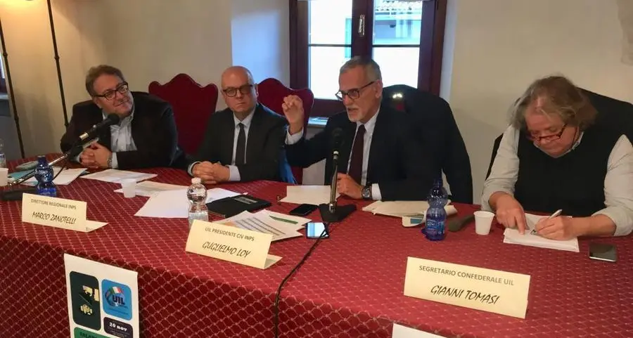 Uil: «Lavoratori dipendenti sottopagati»
