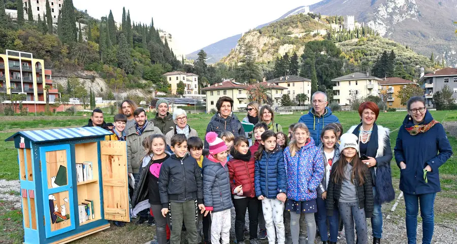 Bookcrossing, casetta al parco Mandela