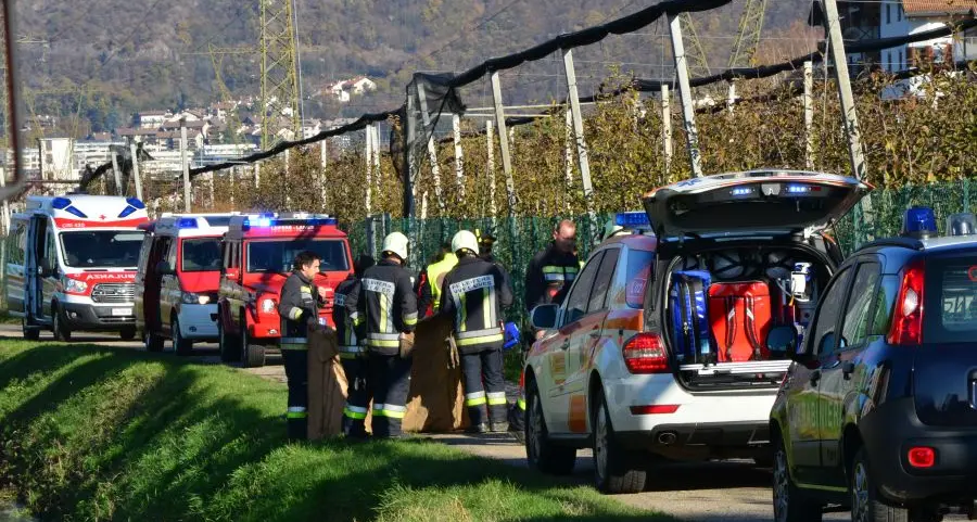 Tragedia a Laives, 93enne annega nel fossato