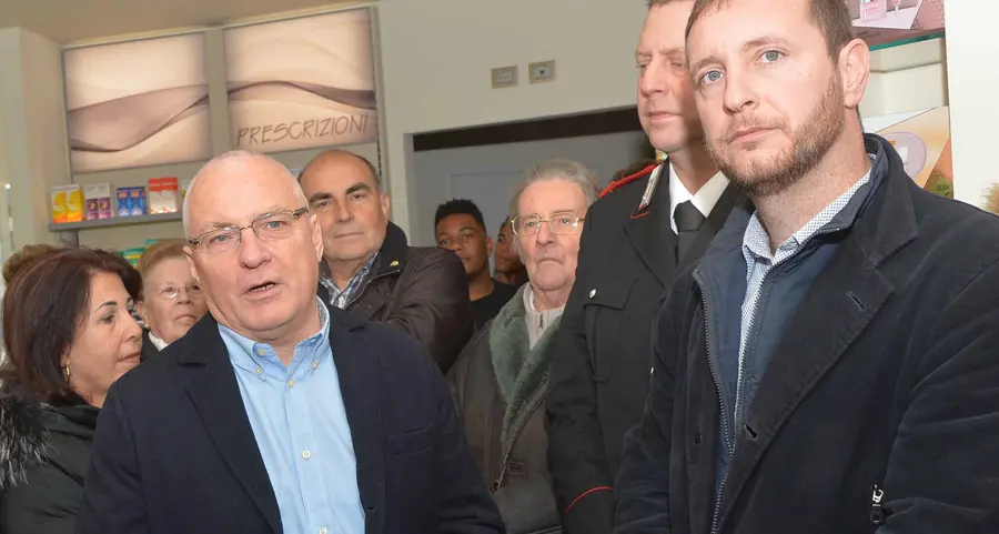La farmacia Barbacovi riapre, con più spazio