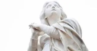 Riconsegnata in Comune l’aureola rubata alla Madonna di Bolzano