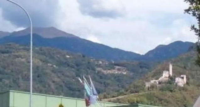 Vendita panini per pagare il viaggio studio