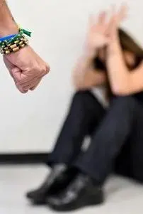 Maltrattamenti in famiglia: trentino condannato a due anni