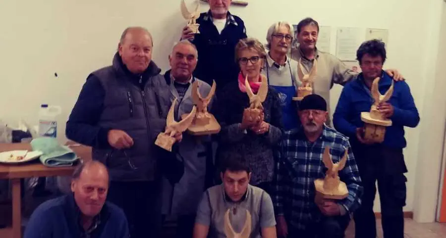 “La Stua”, associazione che unisce con la scultura