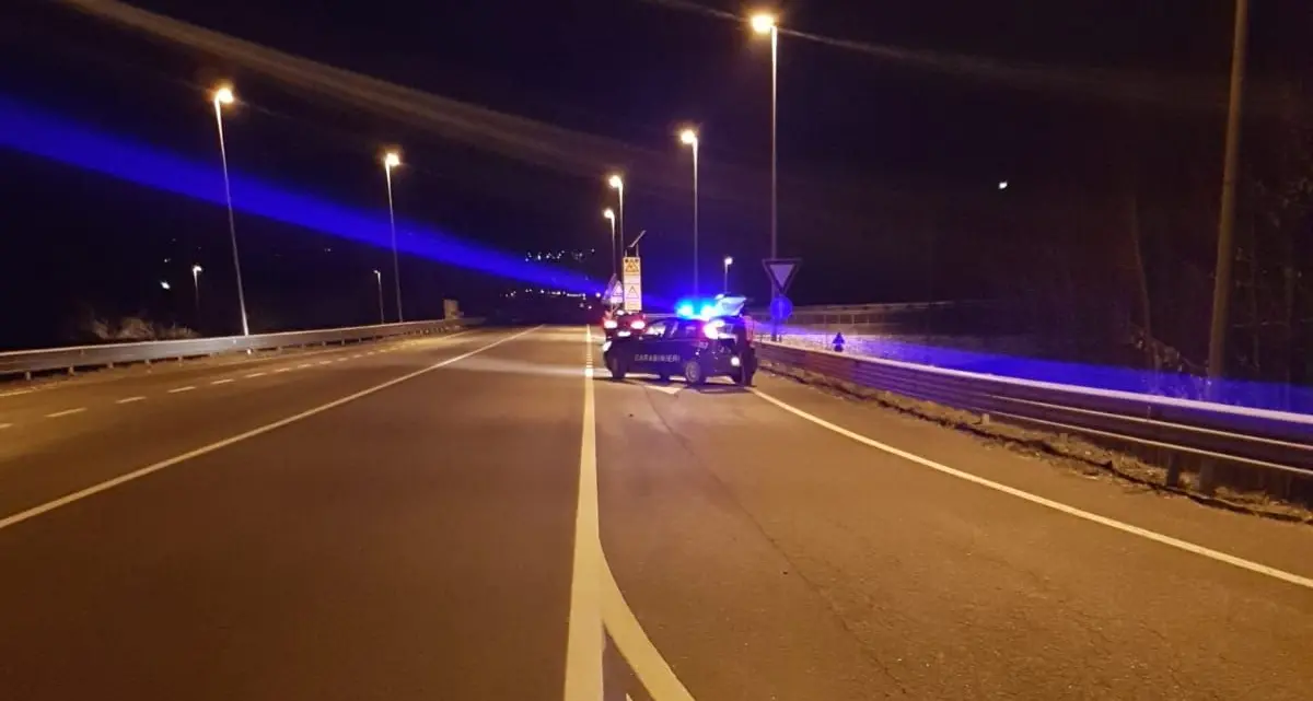 Borgo, intimidisce i vicini: arrestato. Caldonazzo: perseguita una donna: ai domiciliari