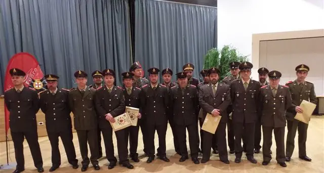 Premiati i vigili del fuoco “decani”