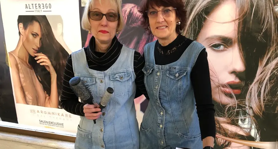 Sorelle Menapace, 44 anni tra spazzole e confidenze
