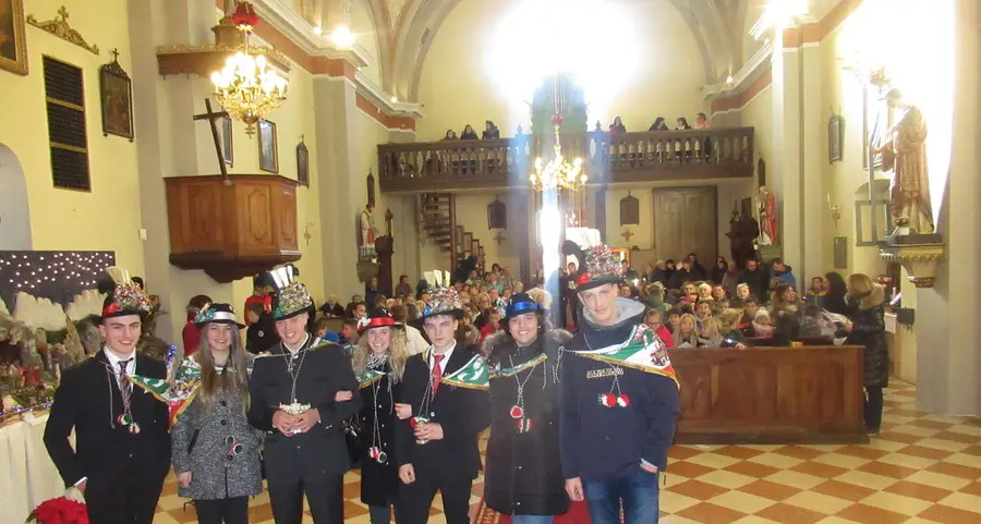 Benedizione dei bambini alla presenza dei coscritti