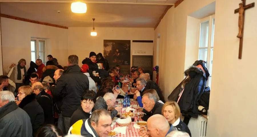 Il vescovo a San Romedio e poi la trippa per tutti