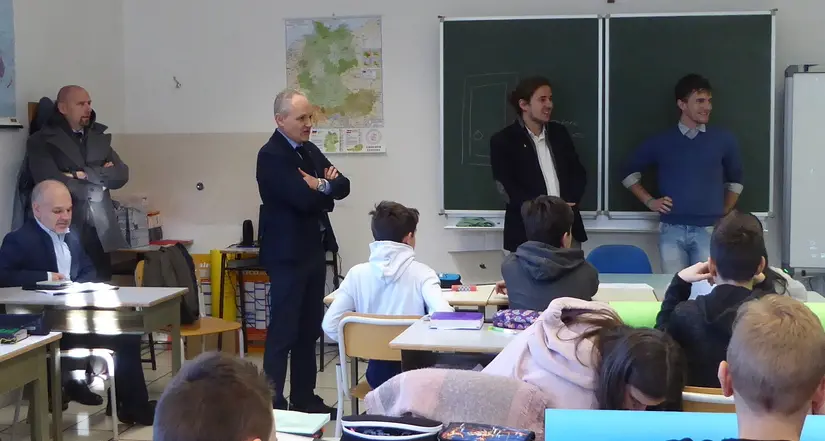 Bisesti incontra studenti e Sorastant