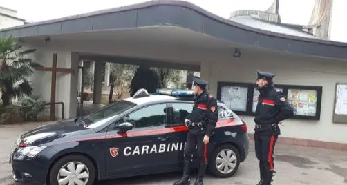 Riva, tenta di rubare in chiesa, bloccato dai carabinieri