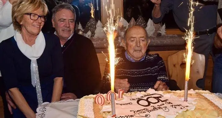 Oggi l’addio a Davide Ferrari