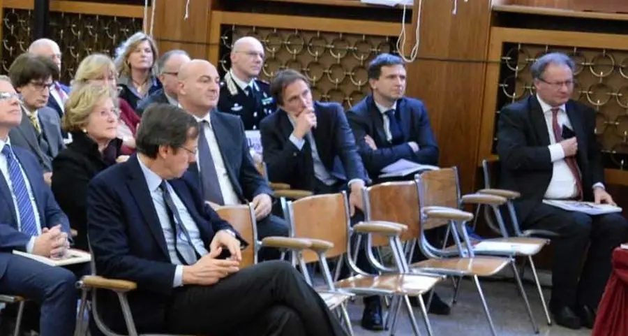 Parlano gli avvocati, la Lega lascia l’aula