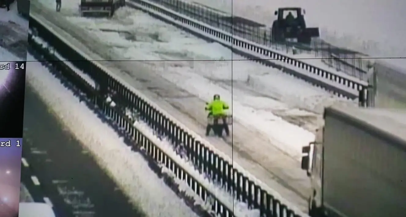 Caos neve, l'Autostrada del Brennero: non abbiamo nessuna facoltà di fermare i mezzi non attrezzati