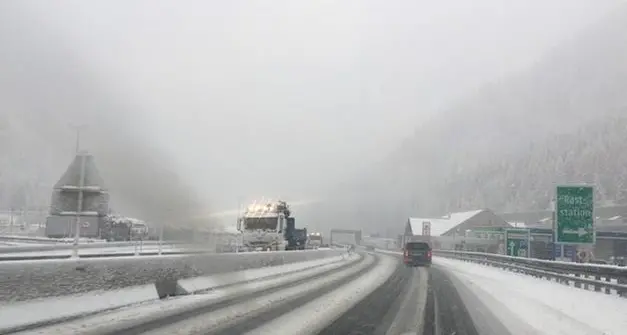 Caos sull'A22, Kompatscher convoca un vertice con Trentino e Tirolo