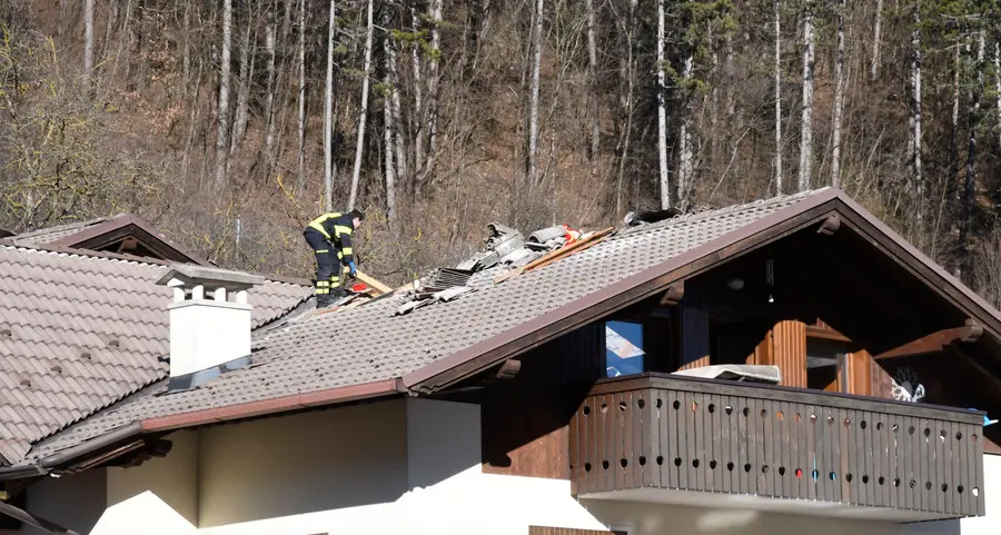 Bezzecca, sottotetto in fiamme