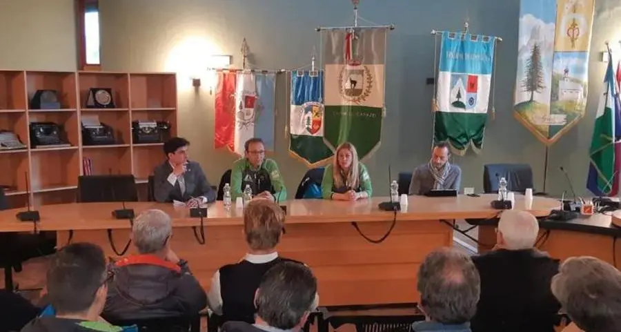 Auto sui passi, verso il colpo di spugna