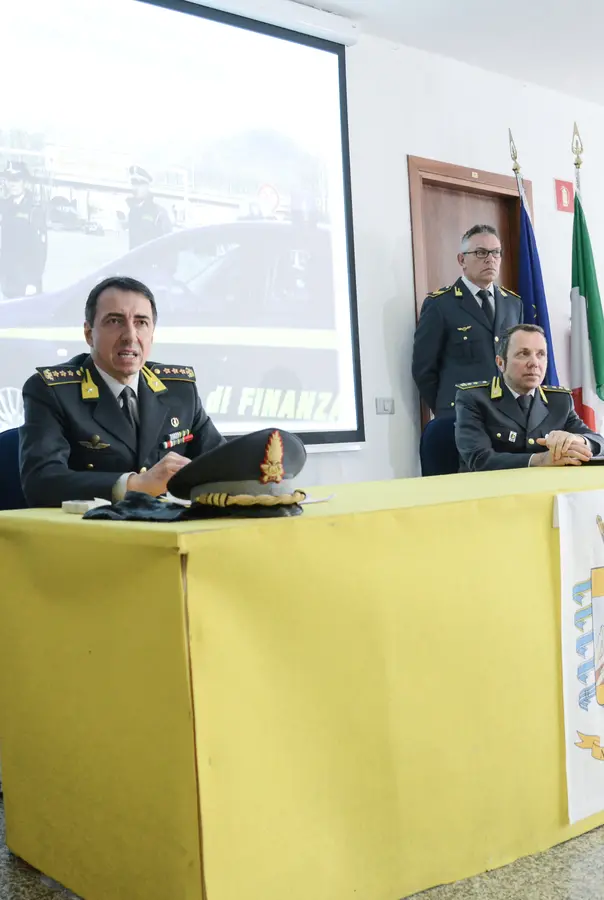 Dipendenti sfruttati, tre cinesi arrestati dalla Finanza