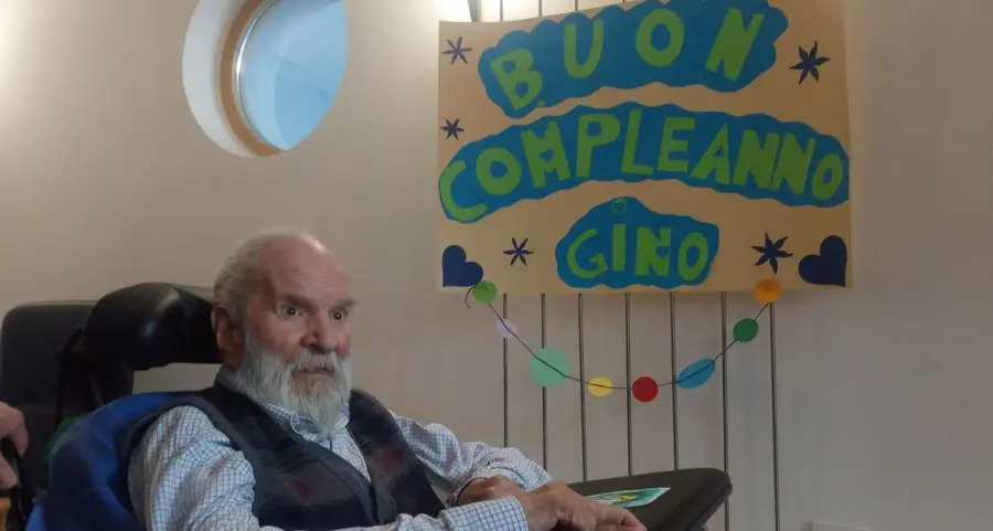 Tanti amici per i 94 anni del pittore Gino Bellante