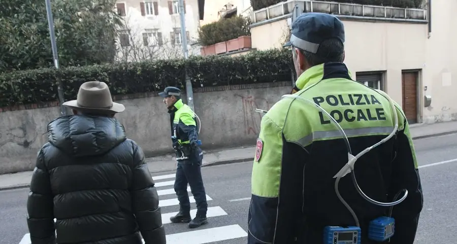 Controlli sui vigili urbani per misurare l’inquinamento
