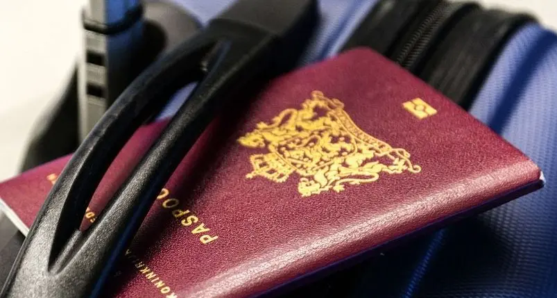 Quattro mesi di attesa per ottenere il passaporto