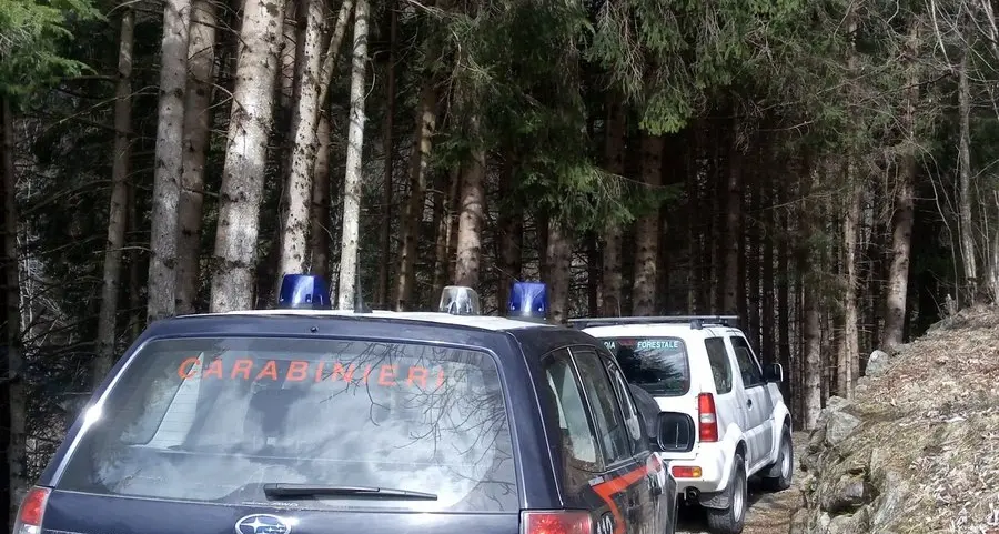 Si ferisce con la motosega, boscaiolo soccorso con l’elicottero