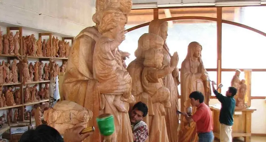 Mobili, sculture e maglioni dal Perù con “Mato Grosso”