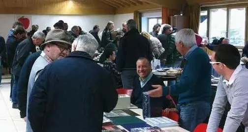 Una domenica fra monete, annulli e francobolli
