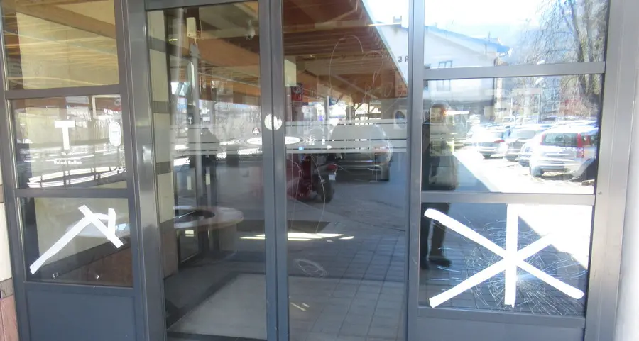 Arrestato l’autore degli atti vandalici alla stazione