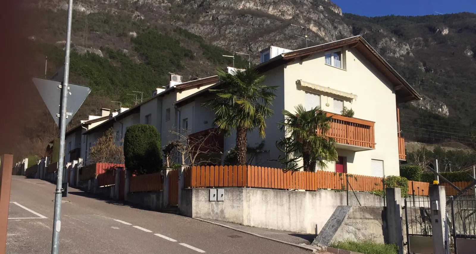 Egna, raid di furti nelle ville di Laghetti
