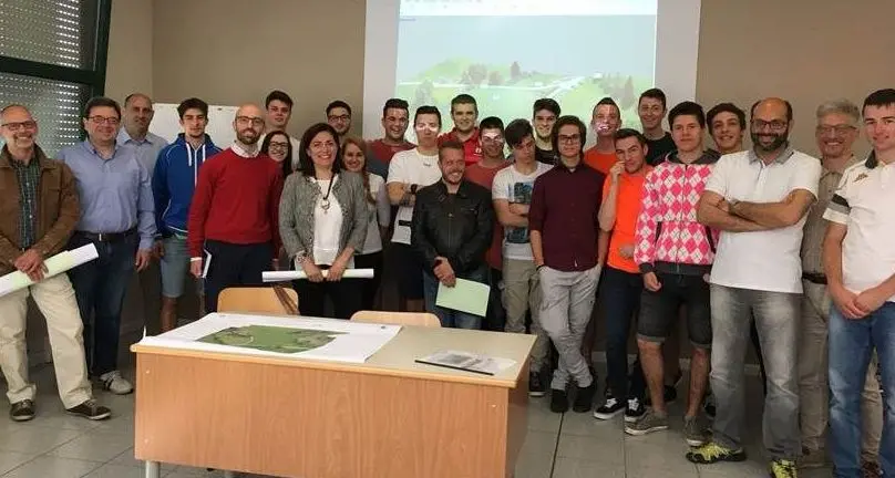 “La Rosa Bianca”, gli studenti sperimentano l’uso del drone