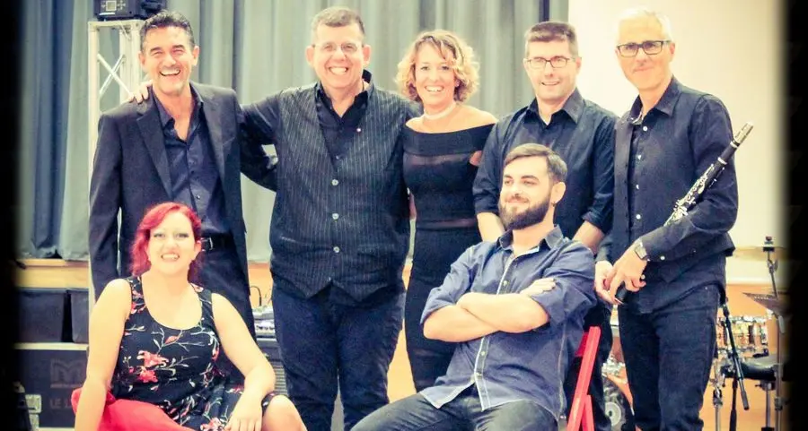 “Diversi da chi?”, allegre riflessioni su gay e ciccioni
